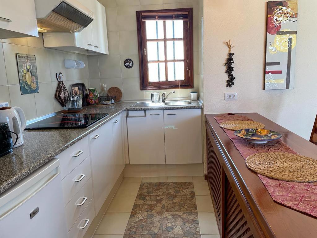 The White Dragos With Ocean View - Ac - Private Pool Apartment Tías Екстериор снимка