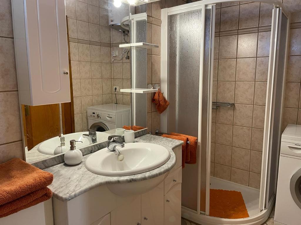 The White Dragos With Ocean View - Ac - Private Pool Apartment Tías Екстериор снимка